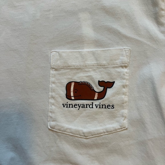 Vineyard vines t shirt - Picture 2 of 4